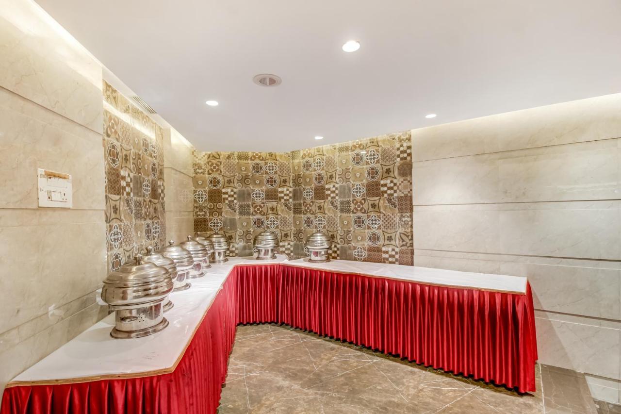 Grand Mookambika Hotel Нави Мумбай Екстериор снимка