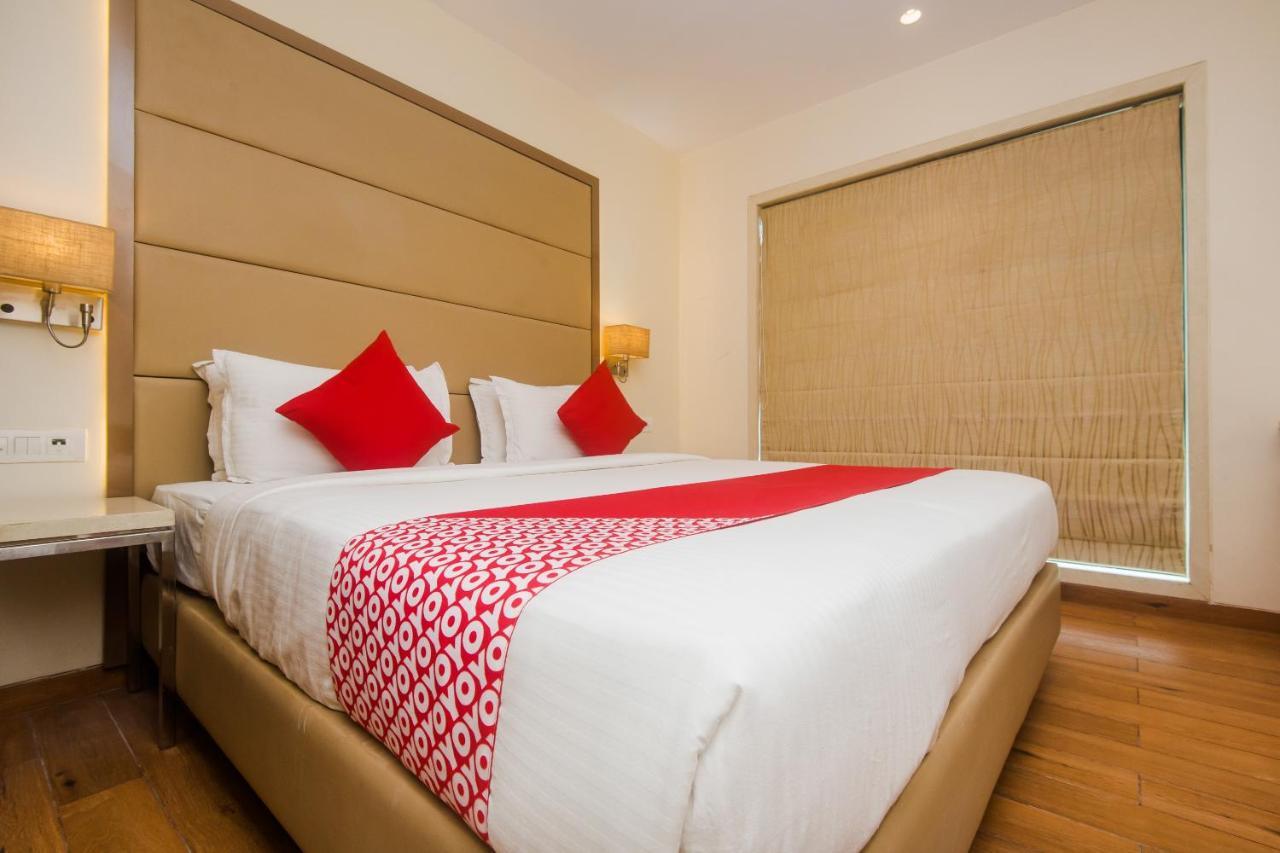 Grand Mookambika Hotel Нави Мумбай Екстериор снимка